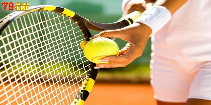 Quần vợt (tennis) là trò chơi có tính đối kháng cao